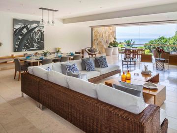 Departamento con playa privada en venta en La Cruz
