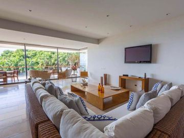 Departamento con playa privada en venta en La Cruz