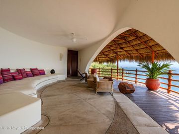 Villa de lujo frente al mar en venta en La Cruz