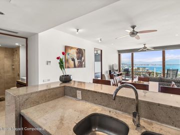 Departamento con vista al mar en venta en La Cruz