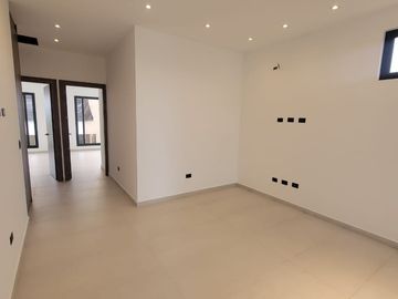 En venta lujosa y moderna casa en proyecto en Isla Celeste etapa Babor, Samborondon