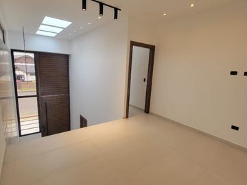 En venta lujosa y moderna casa en proyecto en Isla Celeste etapa Babor, Samborondon
