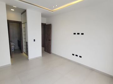 En venta lujosa y moderna casa en proyecto en Isla Celeste etapa Babor, Samborondon