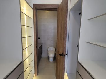 En venta lujosa y moderna casa en proyecto en Isla Celeste etapa Babor, Samborondon