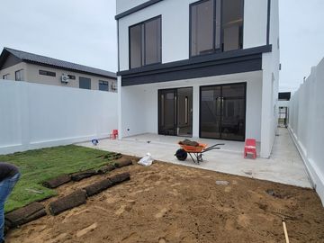 En venta lujosa y moderna casa en proyecto en Isla Celeste etapa Babor, Samborondon