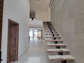 En venta lujosa y moderna casa en proyecto en Isla Celeste etapa Babor, Samborondon