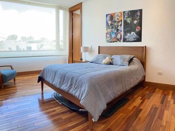 VENDO HERMOSA CASA EN URB PRIVADA CUMBAYA (Sector La Viña)