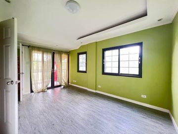 Big House & Lot For Sale in The Orchard Dasmarinas Cavite At The Back Of GolfCourse Near In Vermosa DaangHari.