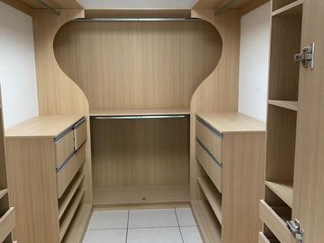 VENTA DE CASA EN TITANIO JARDINES DE ORIENTE