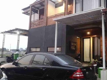 Rumah dijual Lokasi Sangat Strategis di Soekarno Hatta Kota Malang