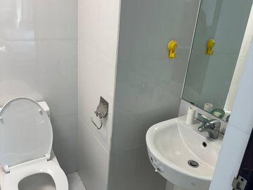 Repriced! FOR SALE: 2-Bedroom Fully Furnished Unit in Fort Palm Spring BGC