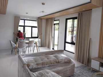 Tagaytay 4 Bedroom House and Lot For Sale with swimming pool