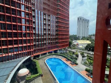 Disewakan Apartemen Mewah di South Quarter – 2BR, Fully Furnished, USD 2.000/bln Minimal 1 Tahun