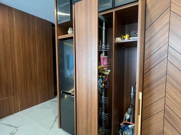 Disewakan Apartemen Mewah di South Quarter – 2BR, Fully Furnished, USD 2.000/bln Minimal 1 Tahun