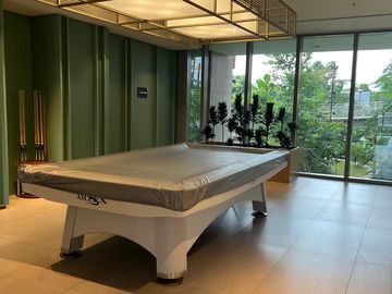 Disewakan Apartemen Mewah di South Quarter – 2BR, Fully Furnished, USD 2.000/bln Minimal 1 Tahun