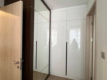 Disewakan Apartemen Mewah di South Quarter – 2BR, Fully Furnished, USD 2.000/bln Minimal 1 Tahun
