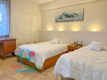 Departamento en renta mensual en contrato anual con vista al campo de golf