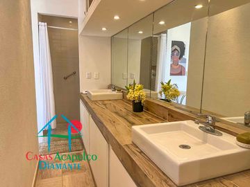 Departamento en renta mensual en contrato anual con vista al campo de golf