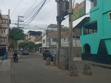 SE VENDE HOSTAL EN FUNCIONAMIENTO