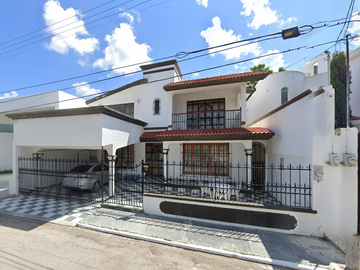 VENTA DE CASA EN AV 2000 FRACCIORAMA SAN FRANCISCO DE CAMPECHE CAMPECHE