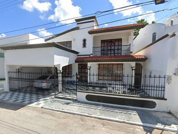 VENTA DE CASA EN AV 2000 FRACCIORAMA SAN FRANCISCO DE CAMPECHE CAMPECHE
