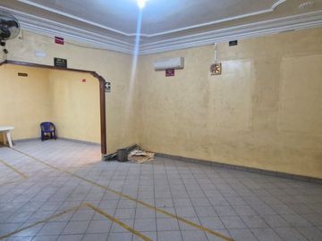 VENTA DE INMUEBLE COMERCIAL - 286M2 - 2do, 3ro y 4to piso zona