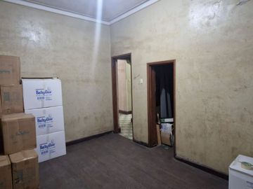 VENTA DE INMUEBLE COMERCIAL - 286M2 - 2do, 3ro y 4to piso zona