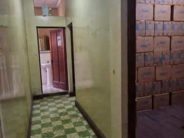 VENTA DE INMUEBLE COMERCIAL - 286M2 - 2do, 3ro y 4to piso zona