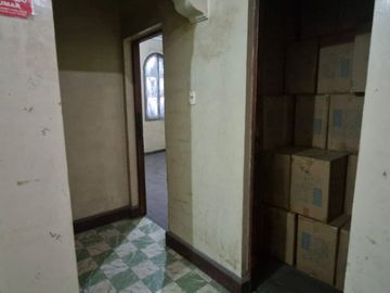 VENTA DE INMUEBLE COMERCIAL - 286M2 - 2do, 3ro y 4to piso zona