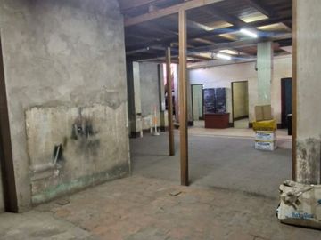 VENTA DE INMUEBLE COMERCIAL - 286M2 - 2do, 3ro y 4to piso zona