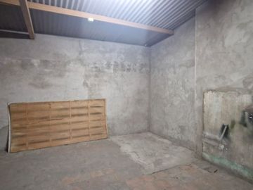 VENTA DE INMUEBLE COMERCIAL - 286M2 - 2do, 3ro y 4to piso zona