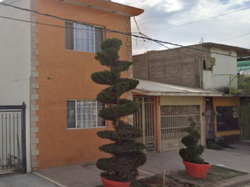 PRECIOSA CASA EN VENTA EN AQUILES SERDÁN, ZONA CENTRO, LERDO, DURANGO.