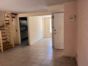 Oportunidad!!  Casa de 4 dormitorios y 2 baños en San Bernardo