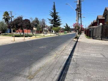 Oportunidad!!  Casa de 4 dormitorios y 2 baños en San Bernardo