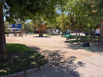 Oportunidad!!  Casa de 4 dormitorios y 2 baños en San Bernardo