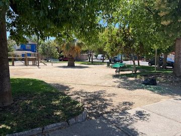 Oportunidad!!  Casa de 4 dormitorios y 2 baños en San Bernardo