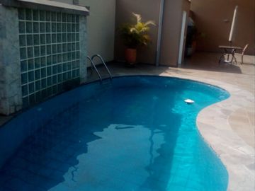 VENDO LINDA CASA Calle   El Rincon   III etapa La Planicie La Molina BAJO DE PRECIO