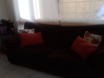 VENDO LINDA CASA Calle   El Rincon   III etapa La Planicie La Molina BAJO DE PRECIO