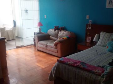 VENDO LINDA CASA Calle   El Rincon   III etapa La Planicie La Molina BAJO DE PRECIO