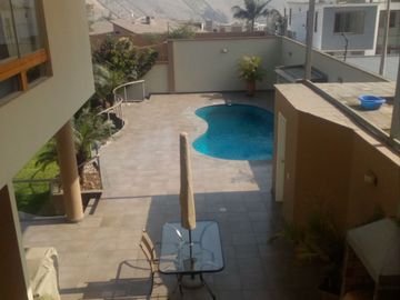 VENDO LINDA CASA Calle   El Rincon   III etapa La Planicie La Molina BAJO DE PRECIO