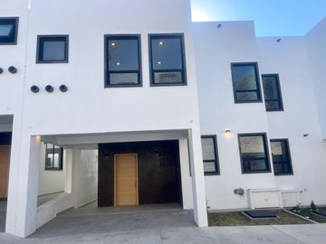 Venta Casa en Condominio Horizontal Lago de Guadalupe