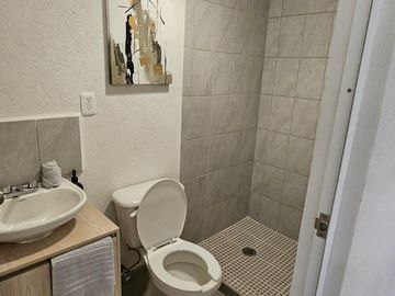 ¡BONITO DEPARTAMENTO CON EXCELENTE UBICACION !!