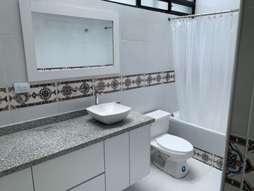 Oportunidad Venta Departamento Duplex en Urbanización El Condado