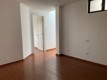 Oportunidad Venta Departamento Duplex en Urbanización El Condado