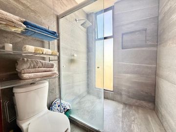 DEPARTAMENTO EN VENTA JUSTO FRENTE A PLAZA SAN LUIS - EQUIPADO