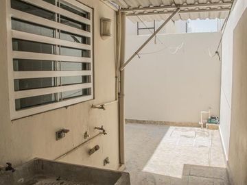 🏡𝐂𝐚𝐬𝐚 𝐞𝐧 VENTA 𝐞𝐧 𝐂𝐢𝐮𝐝𝐚𝐝 𝐝𝐞𝐥 𝐂𝐚𝐫𝐦𝐞𝐧🏡 📍𝐔𝐛𝐢𝐜𝐚𝐜𝐢ó𝐧: 𝐅𝐫𝐚𝐜𝐜. 𝐌𝐞𝐝𝐢𝐭𝐞𝐫𝐫á𝐧𝐞𝐨