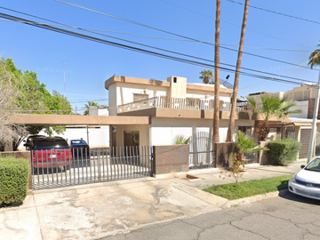 Casa, Av. Miguel Negrete, Nueva, Mexicali, Baja California.