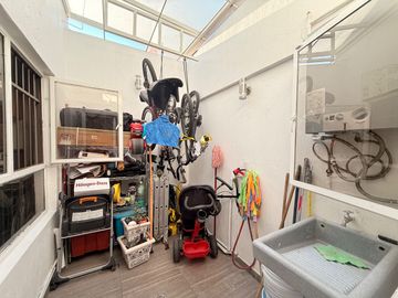 Casa en venta en Parques del Bosque, atrás del ITESO