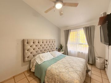Casa en venta en Parques del Bosque, atrás del ITESO