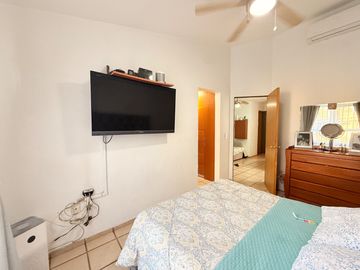 Casa en venta en Parques del Bosque, atrás del ITESO